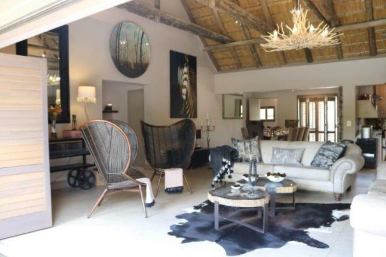 Luvivane Luxury Villa มาร์ลอทพาร์ค ภายนอก รูปภาพ